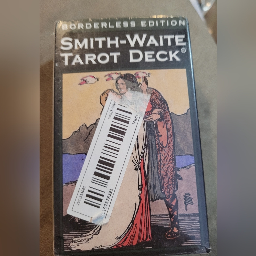 Smith-Waite Tarot Deck Borderless Edition 84 card deck